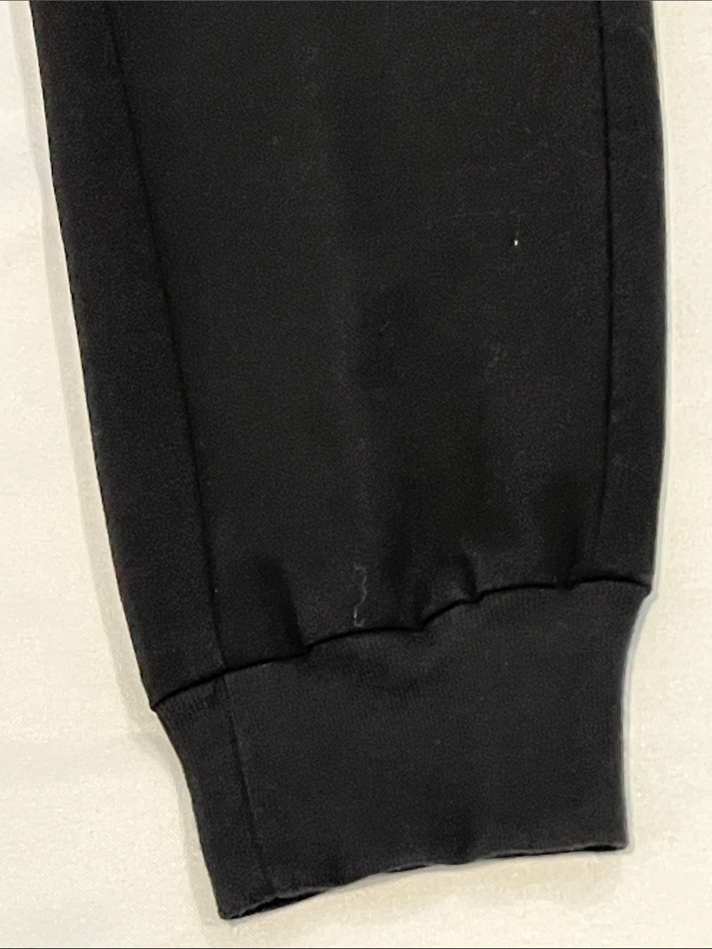 FIGS Black Scrub Jogger Pants with Light Gray Drawstring. Inside security pocket - Picture 2 of 11